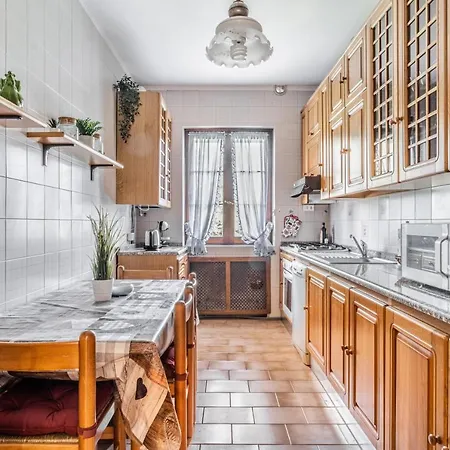 Garda House- Pool-terrace-nature-free Parking Apartment